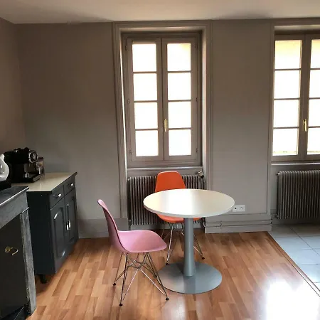 Ferienwohnung Les Orchidees Cluny Exterior foto